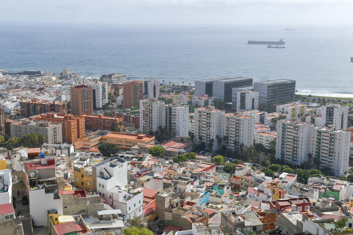Vista del frente marítimo en la Vega de San José y Vegueta, donde tendrá lugar la ampliación de la Avenida Marítima