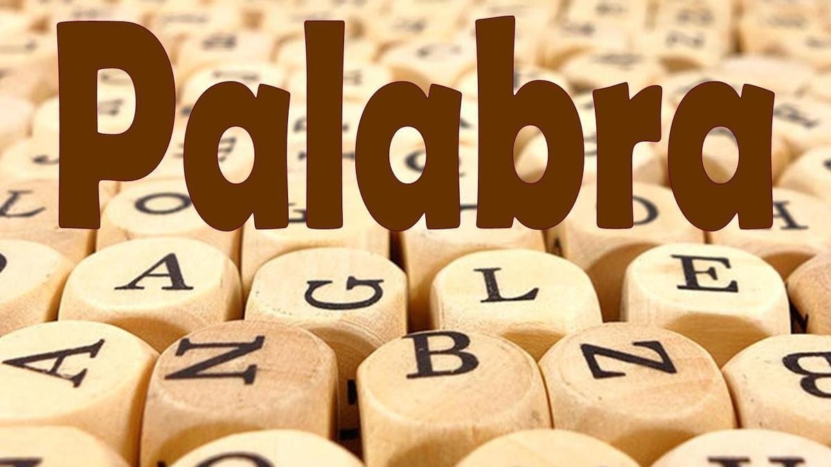 Coger (a alguien) por la palabra