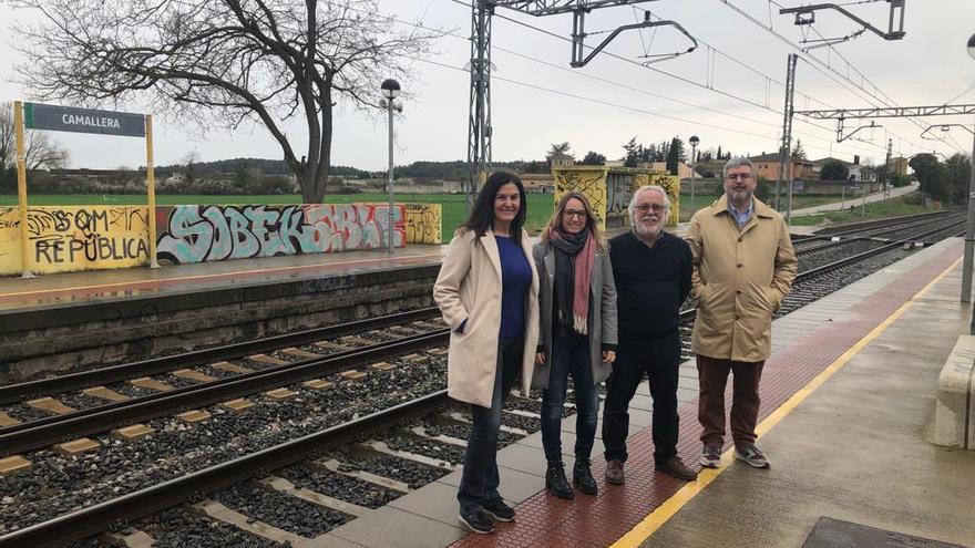 D&#039;esquerra a dreta: Anna Torrentà, diputada; Etna Estrems, portaveu al Consell Comarcal; Miquel Casellas, portaveu municipal i Jordi Martí Deulofeu Senador per Girona d&#039;ERC