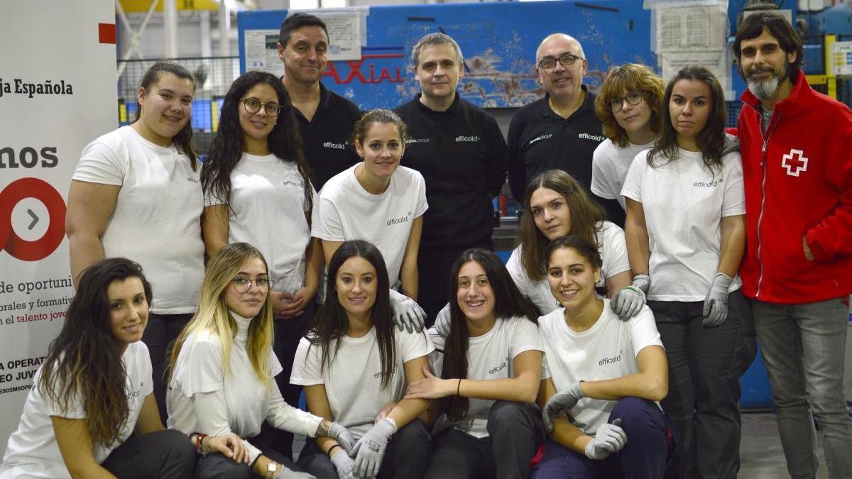 Once jóvenes cordobesas buscan romper barreras de género con un curso de empleo de la Cruz Roja