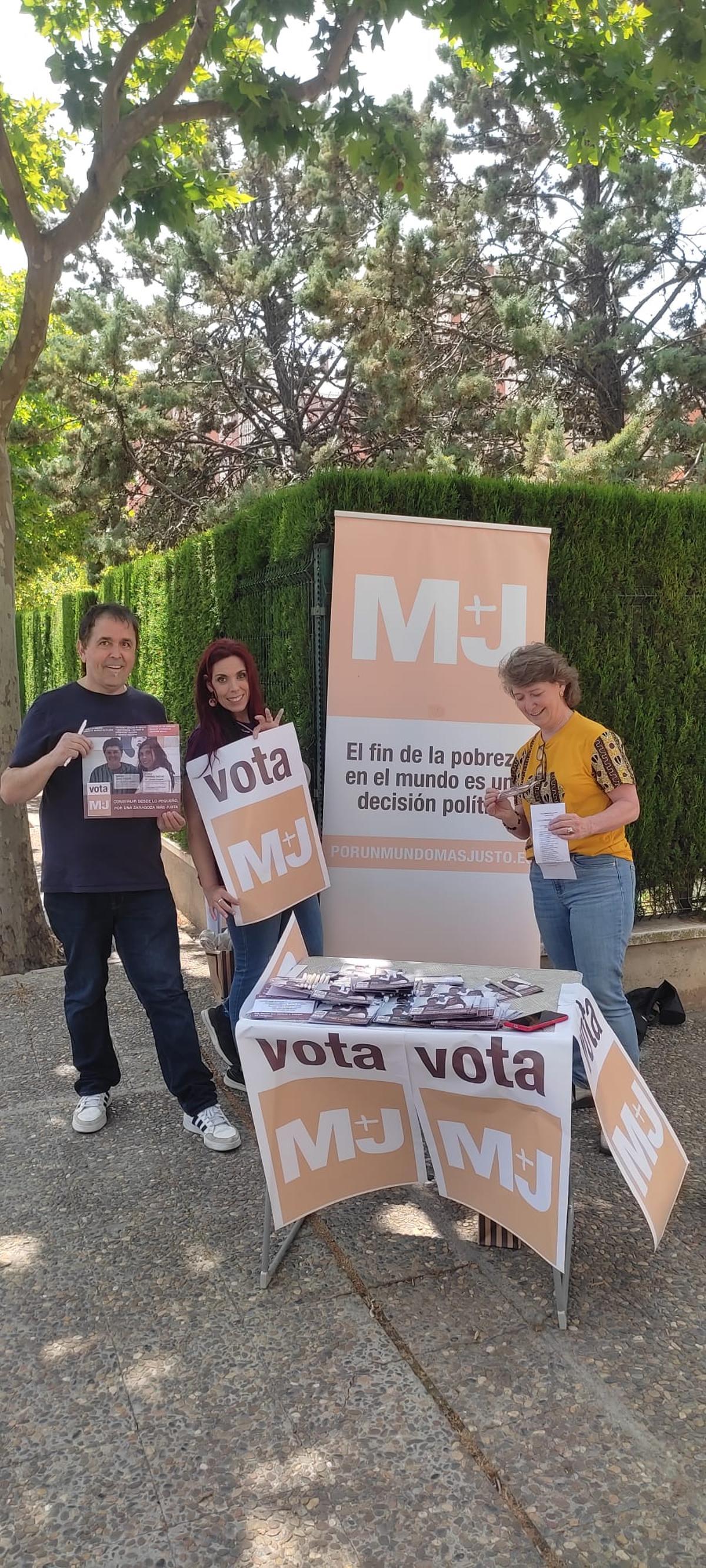 Acto de campaña del partido Por un mundo más justo.