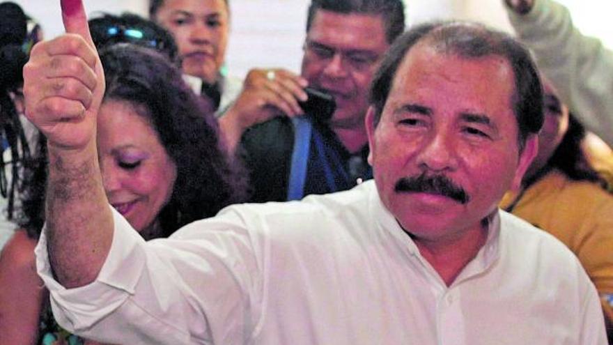 Daniel Ortega: viejo gallo ennavajado