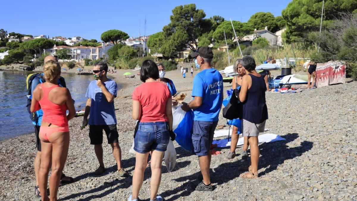 El taller de Platges Netes tanca la Setmana de la Natura a Llançà