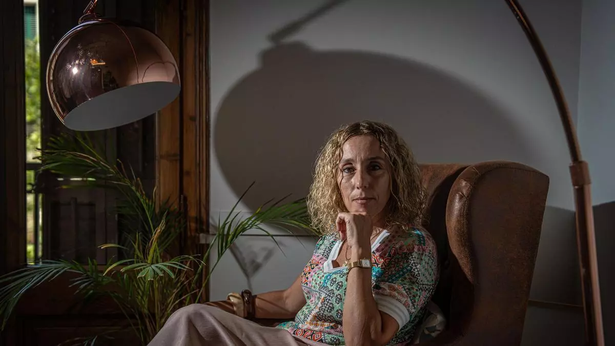 Dolors Liria, decana del Col·legi de Psicologia: "De probarse el intrusismo en el 'caso Andic', se podría denunciar por la vía penal"