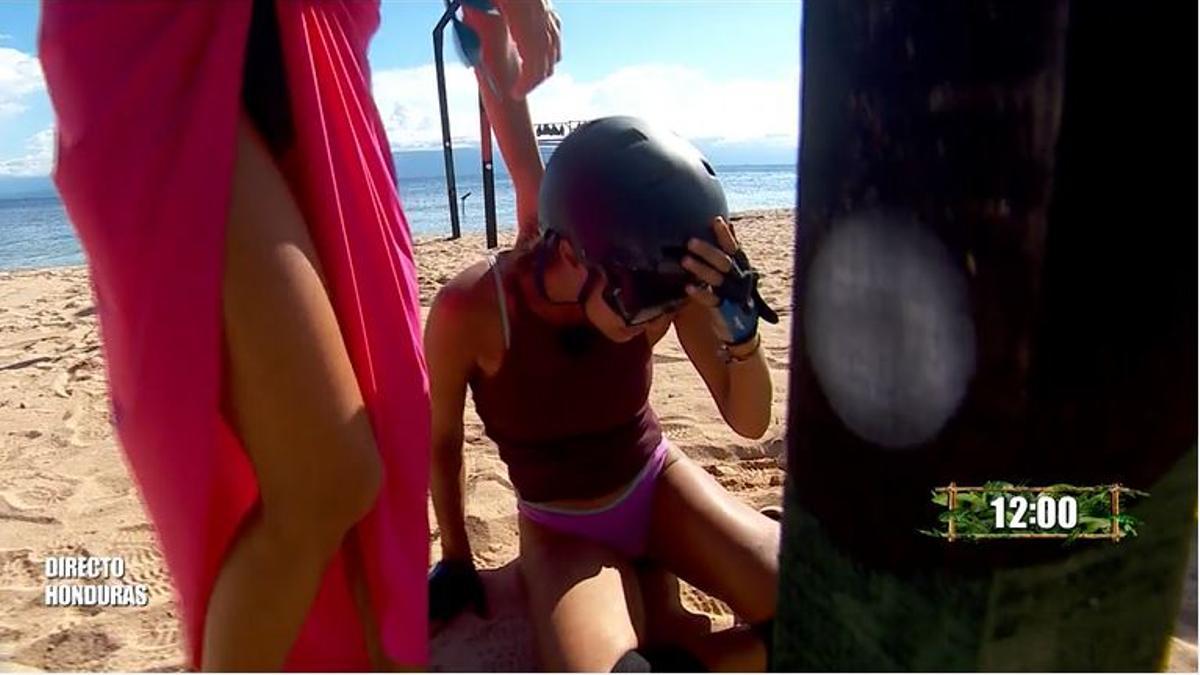 Saltan todas las alarmas por el estado de salud de Adara tras anunciarse el embarazo: el quipo médico de Supervivientes interviene de urgencia