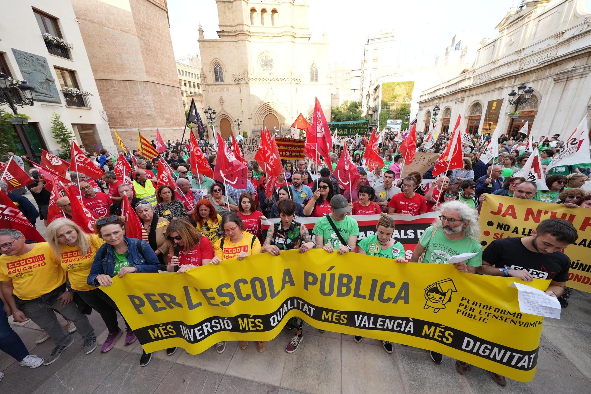 Galería de imágenes: La huelga general educativa concluye con una gran manifestación en Castellón