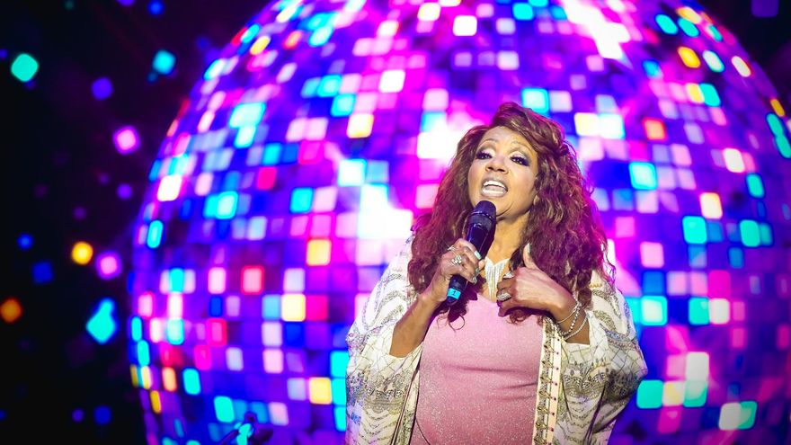 Gloria Gaynor y Bonnie Tyler brillan en Málaga con una nostálgica celebración