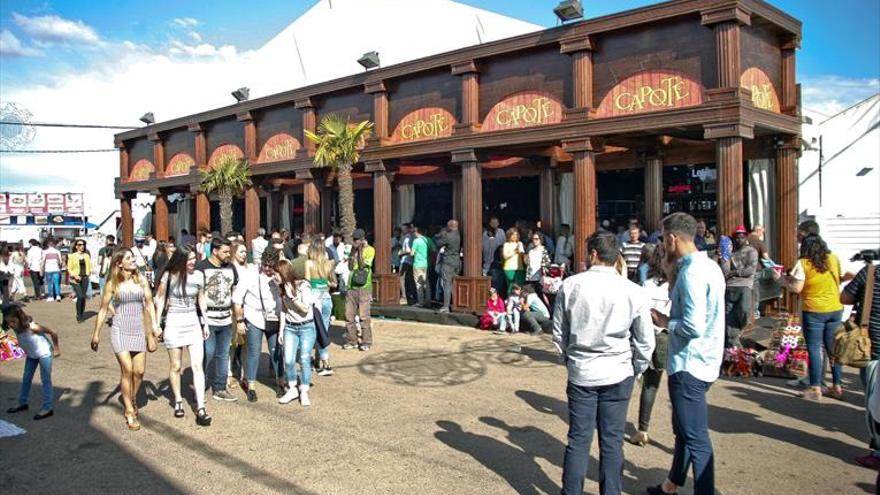 El ayuntamiento da un vuelco a la adjudicación de las casetas de feria