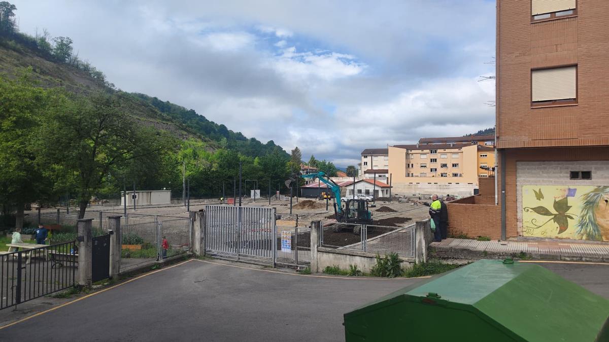 Obras del mercado de ganado de Cabañaquinta, en Aller