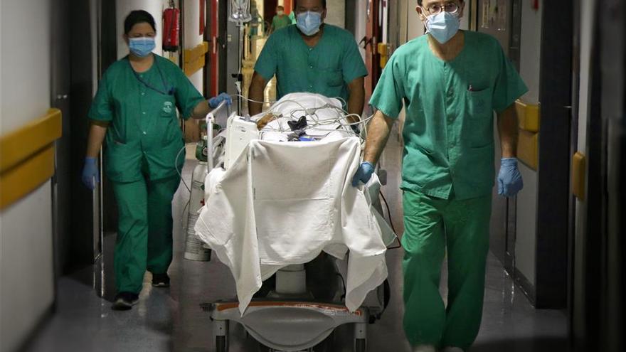 La cifra de hospitalizaciones sigue creciendo en Córdoba con 40 ingresos más en un día