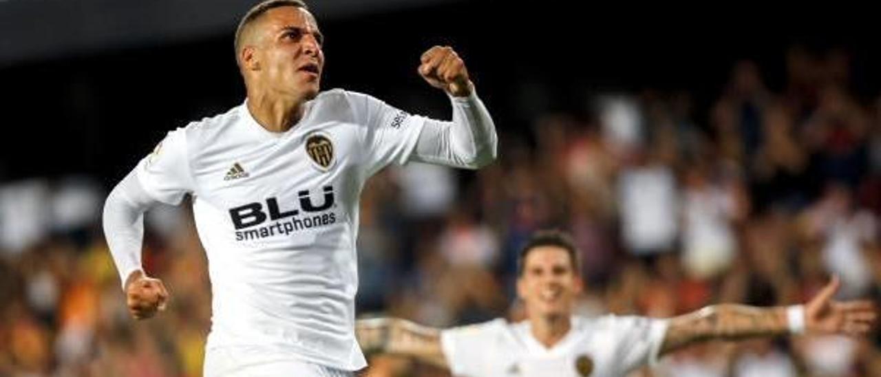 Rodrigo celebra un gol en el pasado trofeo Naranja