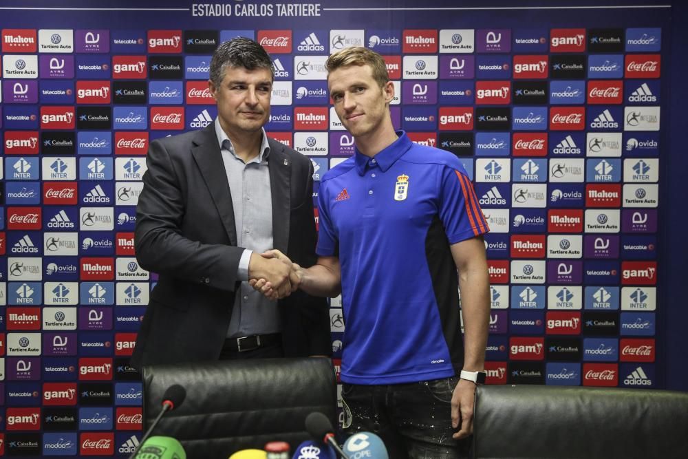 Presentación de Hidi, nuevo jugador del Real Oviedo