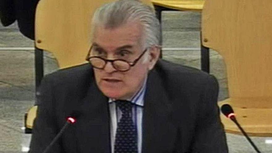 Bárcenas insisteix davant el tribunal de la caixa B que Rajoy va rebre sobresous