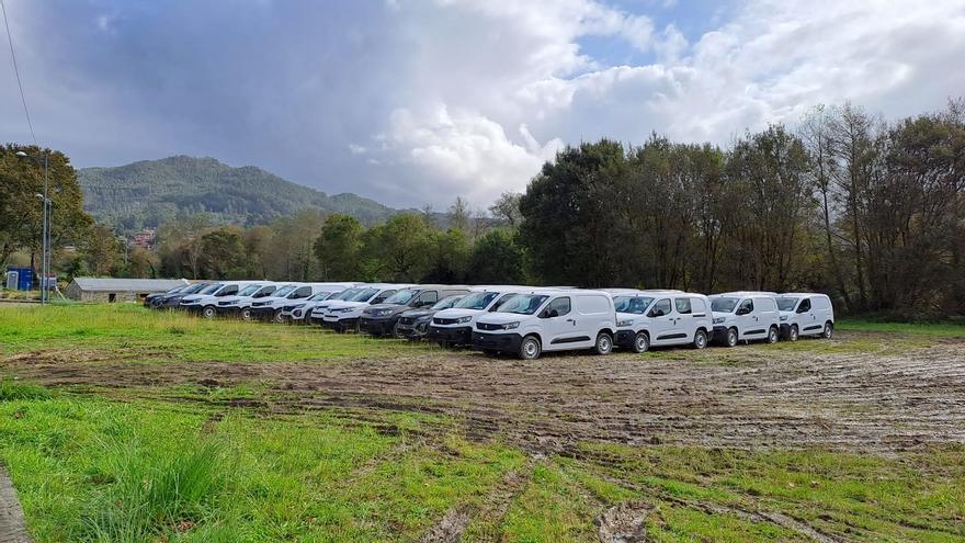 Las borrascas vuelven a colapsar la exportación de coches desde Vigo: más de 30.000 a la espera