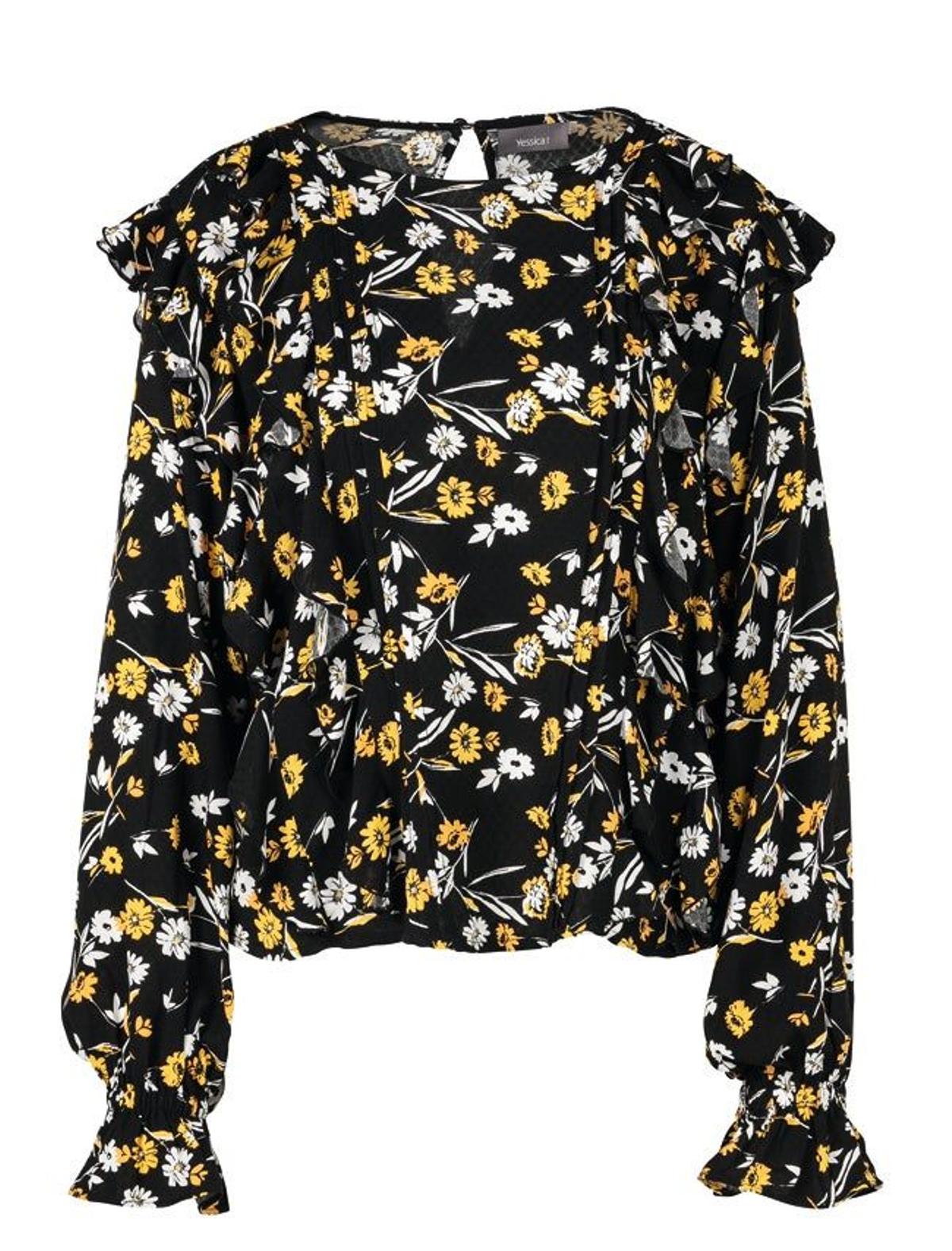 Blusa negra con estampado floral (Precio: 12,90 euros)