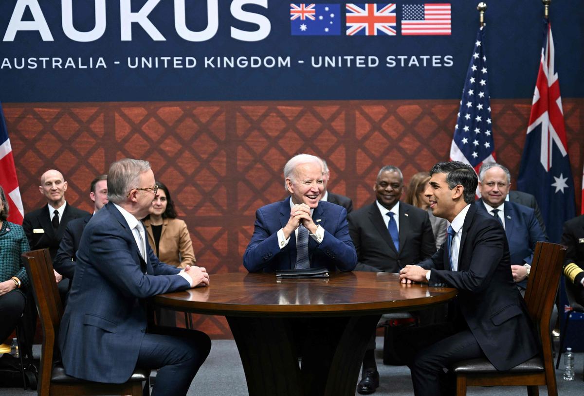 Els EUA, el Regne Unit i Austràlia formalitzen el seu pacte de seguretat per contenir la Xina