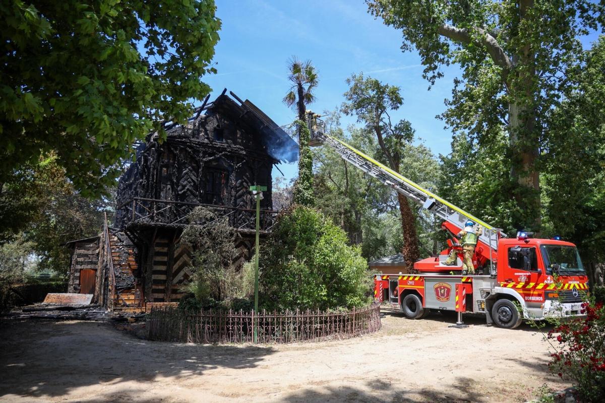 El incendio de la Casa del Corcho de Toledo, en imágenes El incendio de la Casa del Corcho de Toledo, en imágenes