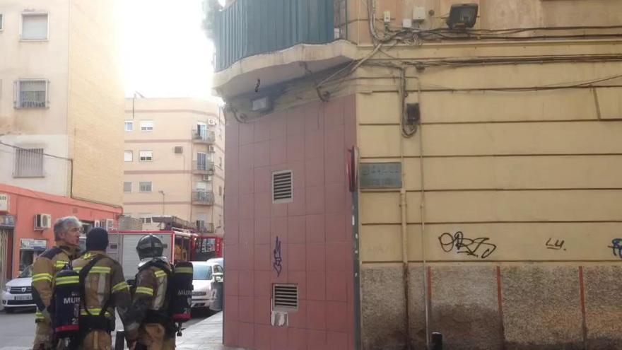 Sofocan un incendio en San Antón