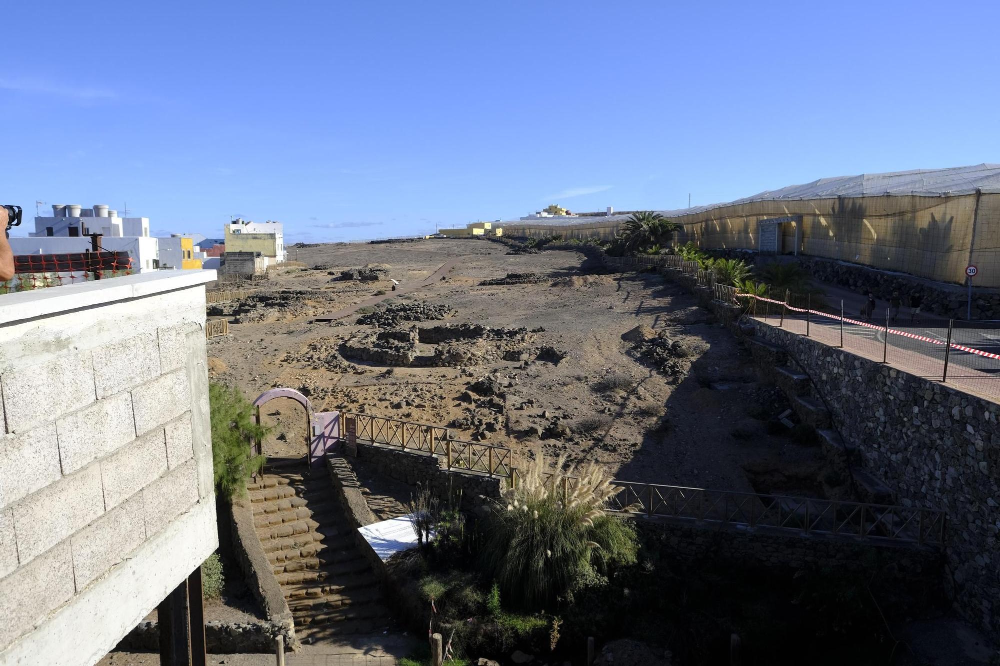 Visita a la zona arqueológica de El Agujero, La Guancha y Bocabarranco en Gáldar