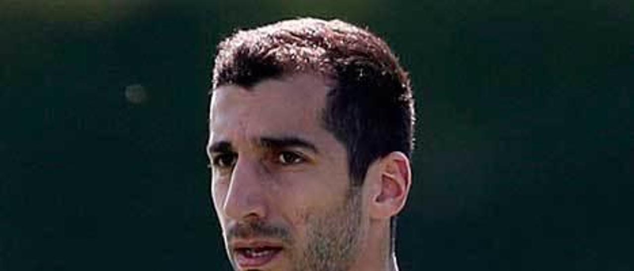 Mkhitaryan, en un entrenamiento del Arsenal.