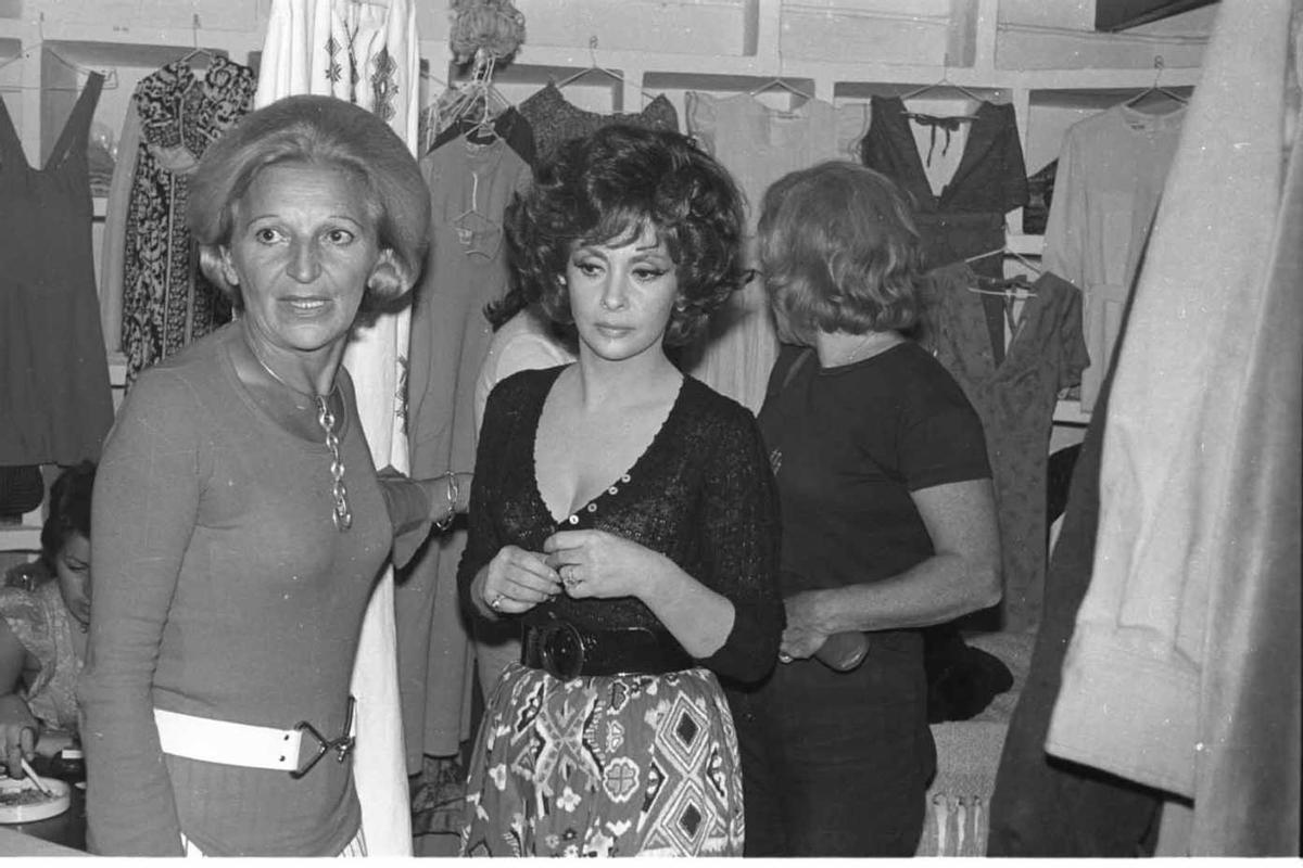 Smilja Mihailović on the left.