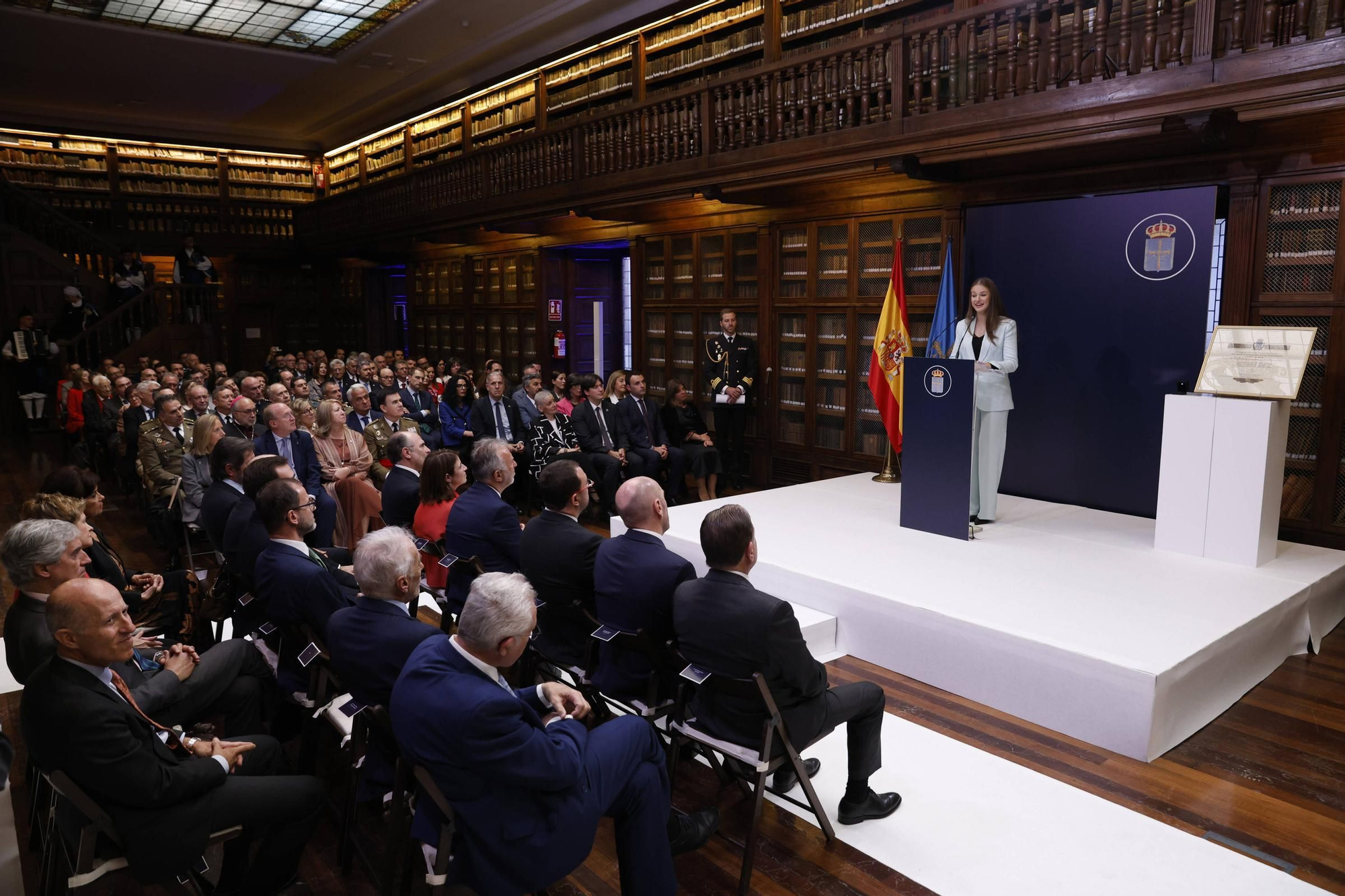 La Princesa Leonor recibe la Medalla de Asturias y el título de Alcaldesa Honoraria de Oviedo.