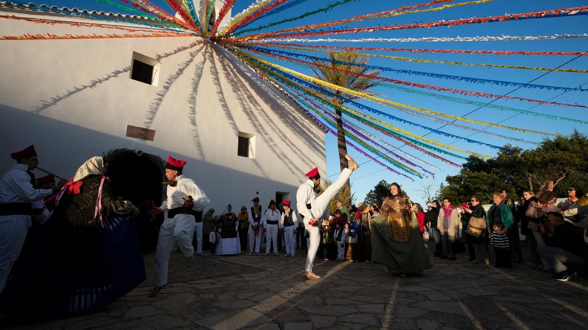 Galería de imágenes de las fiestas de sa Cala de Sant Vicent