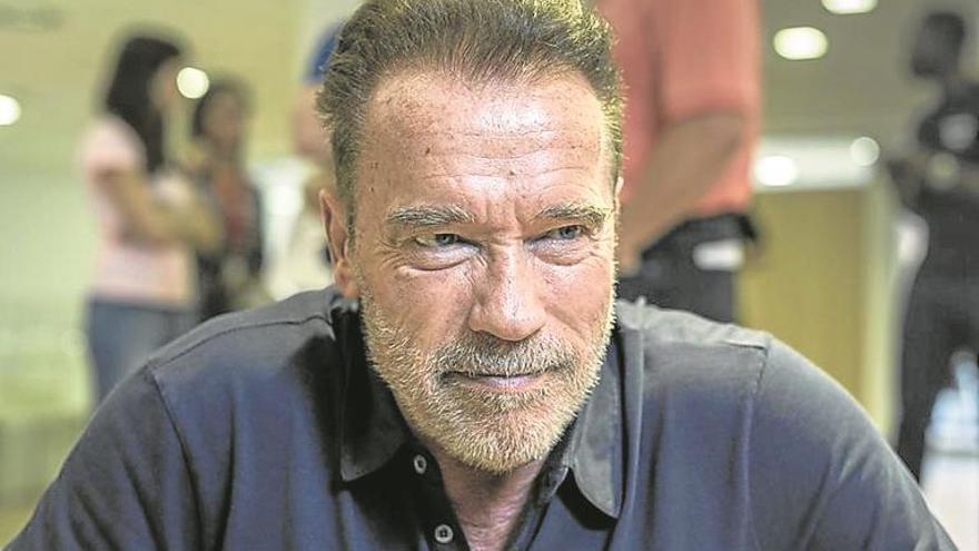 Schwarzenegger, agredido en un acto