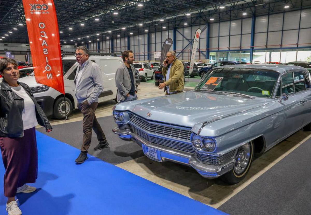 Un Cadillac es una de las joyas de la exhibición. | Iñaki Abella