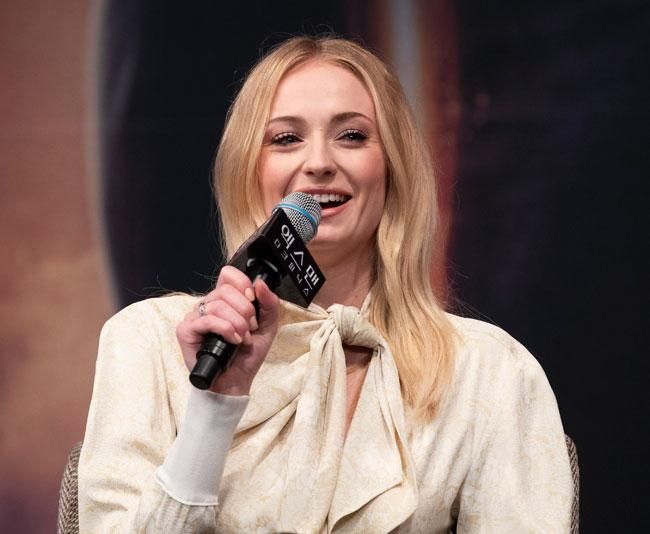 Sophie Turner hablando sobre la película