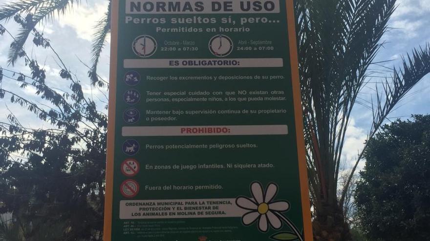 Cartel que indica las normas de civismo.