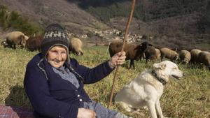 Marina Vilalta es una payesa de 96 años que vive en Bruguera