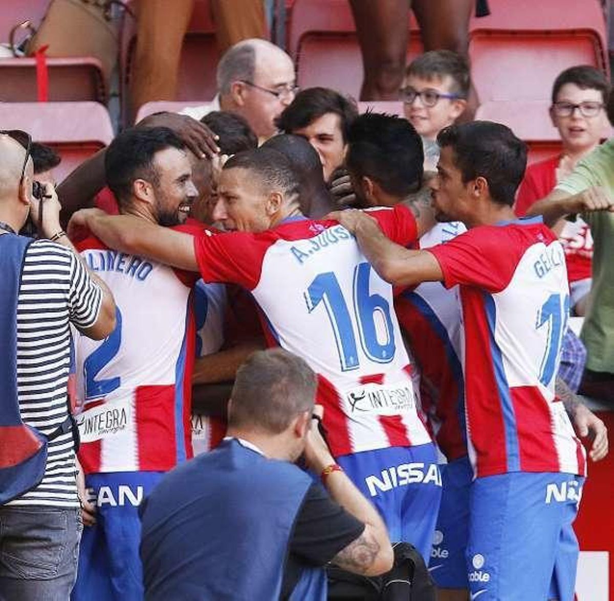 Álvaro Jiménez quería el dorsal 25, pero tuvo que jugar con el 12