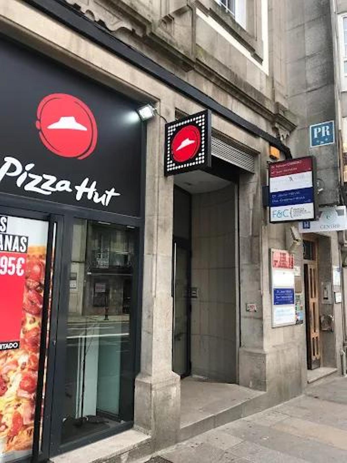 El desaparecido Pizza Hut de la rúa da Senra.
