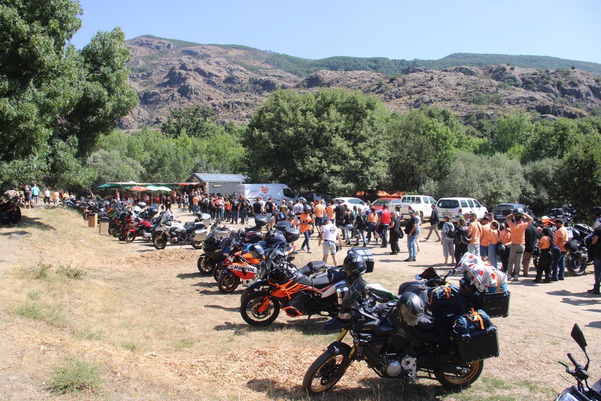 Sanabria despide la multitudinaria concentración de motos