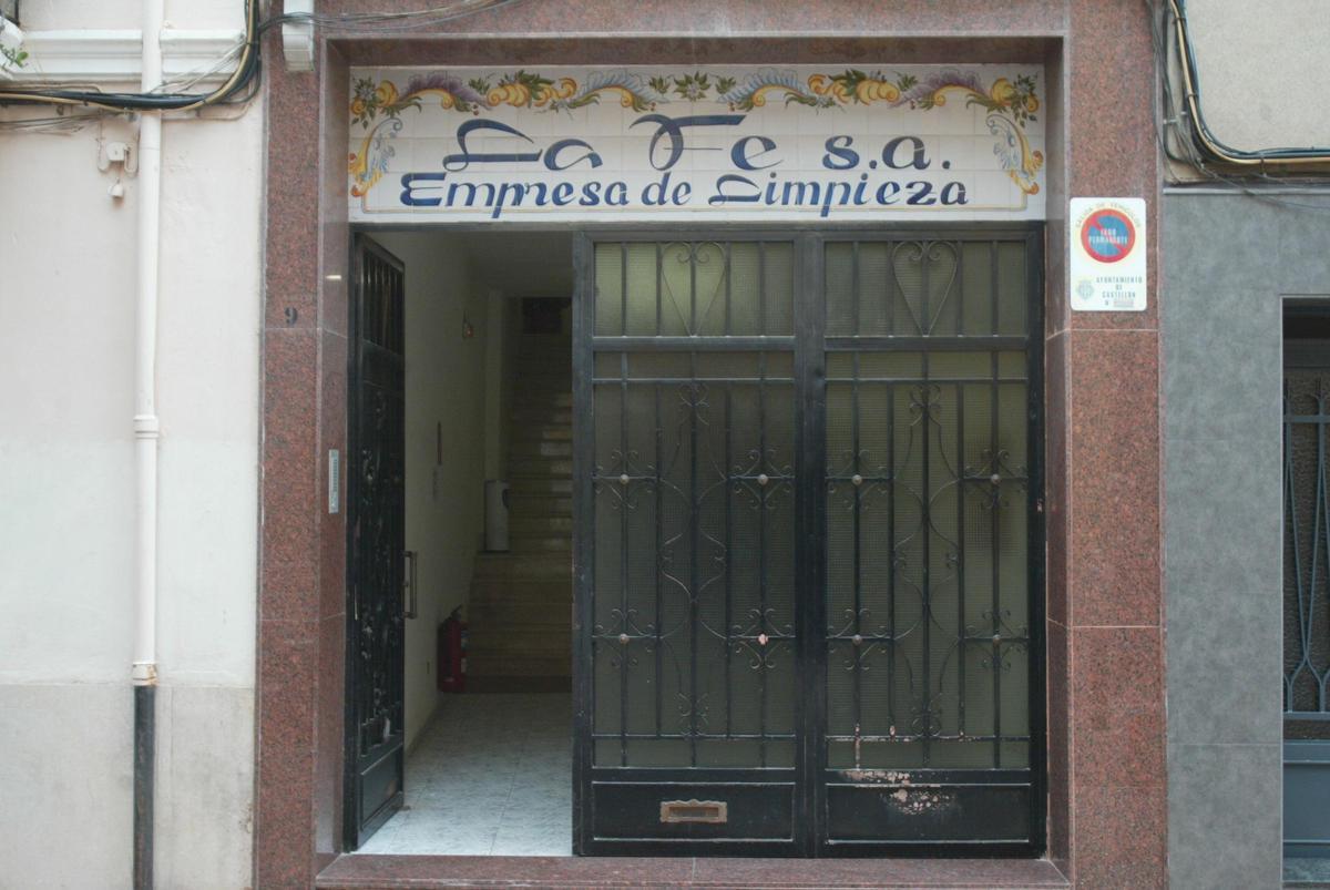 Oficinas de Limpiezas La Fe en calle Sant Blai, 9, de la capital de la Plana.
