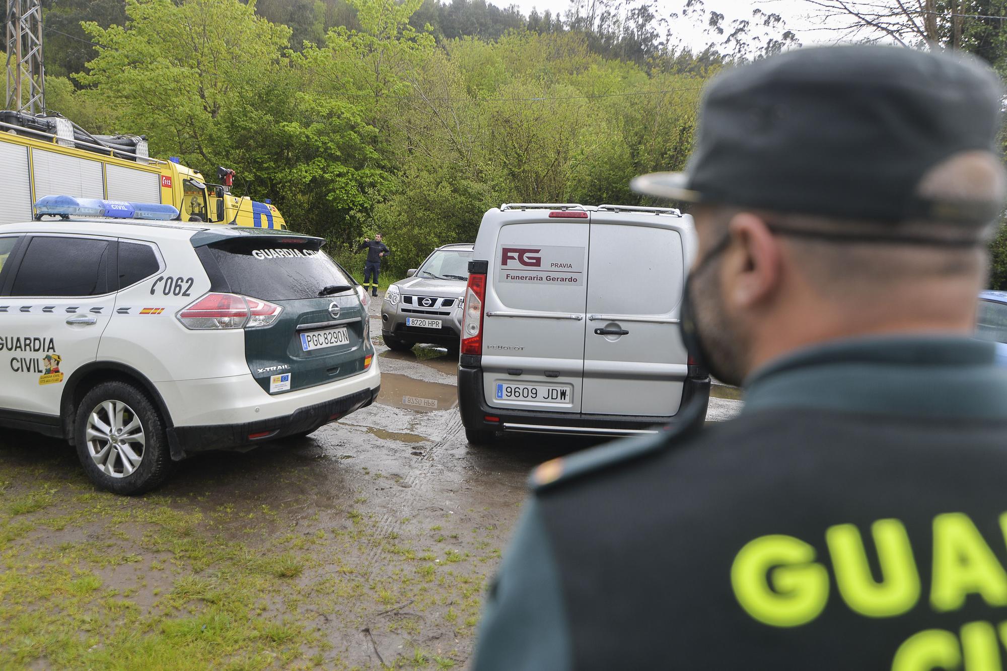 En imágenes: hallan flotando en el río Nalón el cadáver de la mujer de Pravia desaparecida en marzo