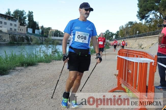 Marcha Nórdica en la mota del río Segura