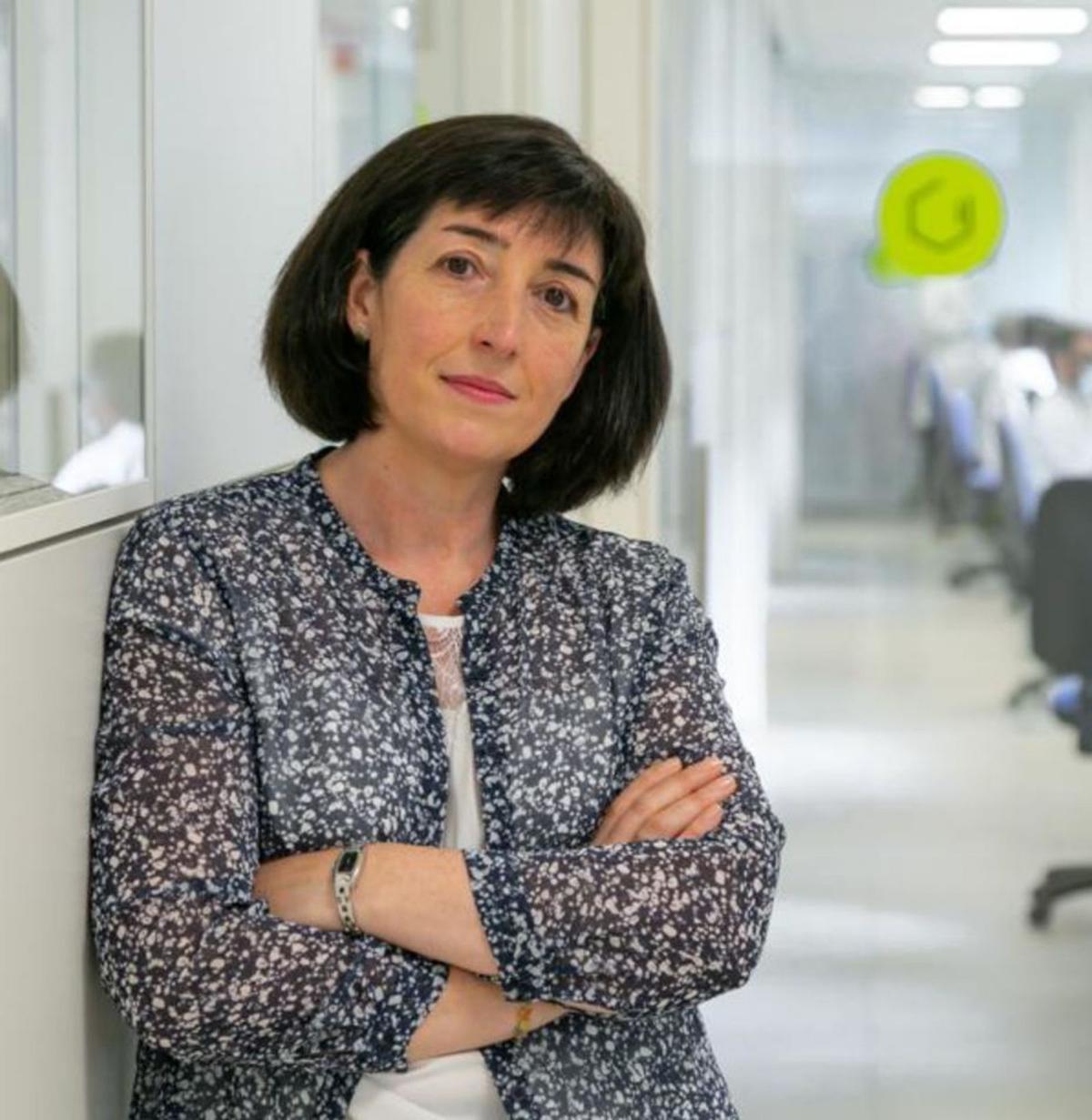 Fátima Maarrou, estudiante rematando el grado de Ingeniería Biomédica .   | // F.M.