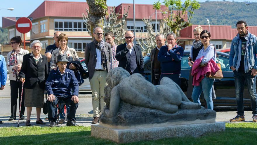 El acto celebrado el 27 de marzo por la instalación de una pieza de Antonio Faílde en la calle que lleva su nombre