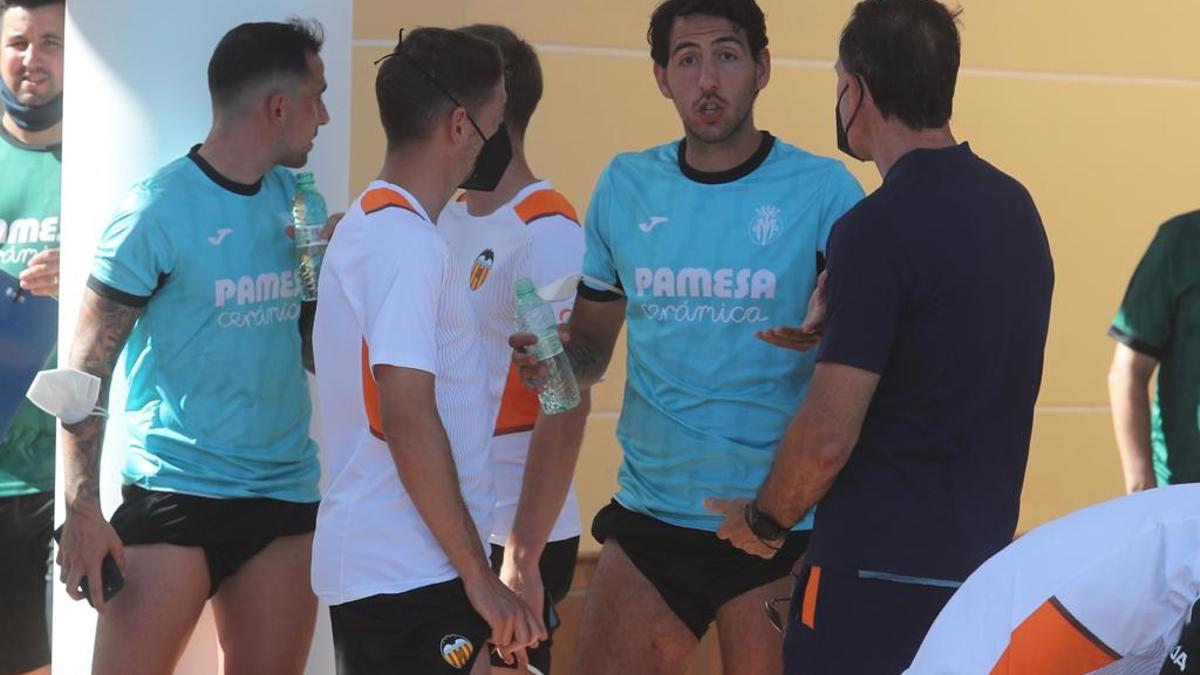 Parejo, junto a los valencianistas en Oliva