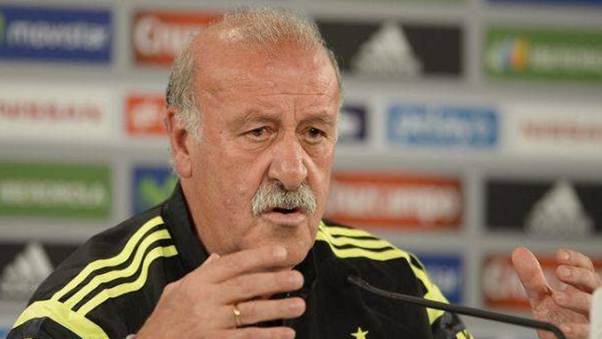 Del Bosque pide &quot;templanza&quot; en la derrota pero entiende la &quot;crítica ácida&quot;