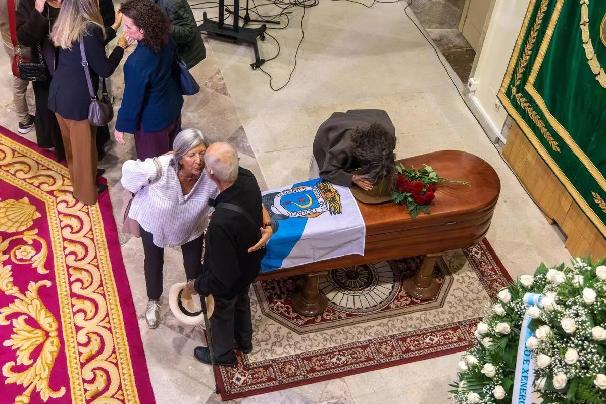 O último adeus a Xosé Manuel Beiras dende Santiago