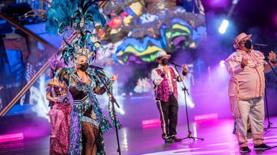 Actuaciones de las agrupaciones musicales del Carnaval en el recinto ferial