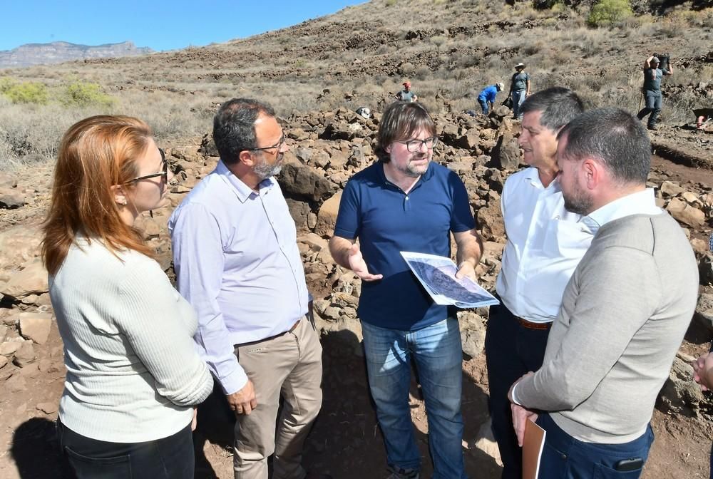 Hallan en La Fortaleza estructuras funerarias desconocidas en Canarias