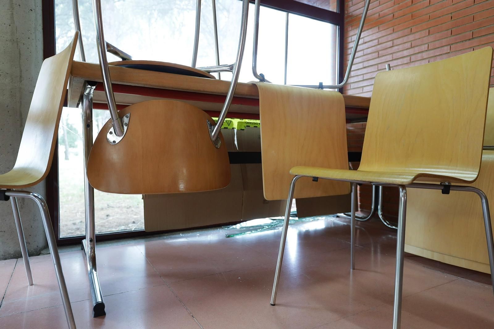 En imágenes | Roban en la cafetería del hospital Royo Villanova de Zaragoza
