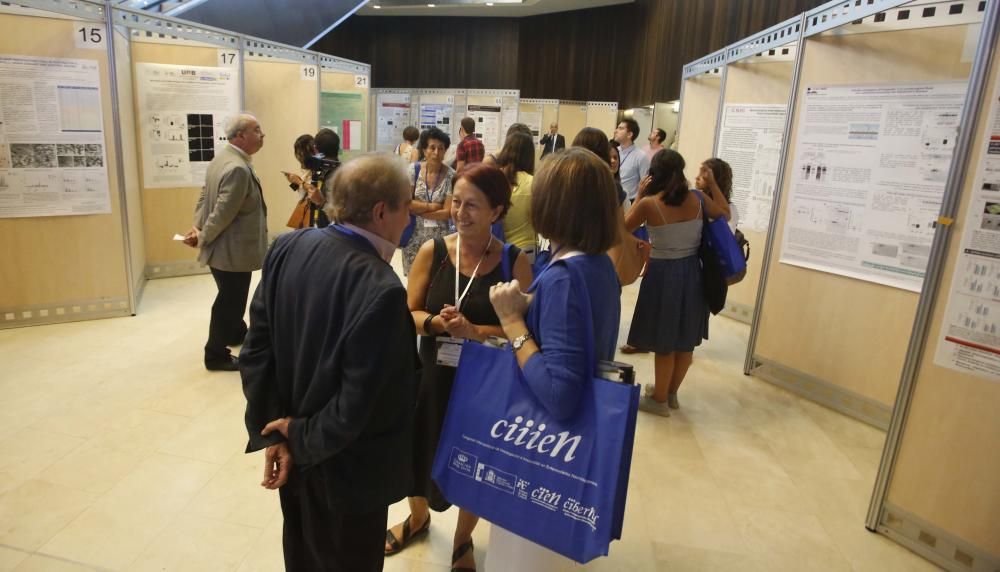 La reina Sofía preside el IV Congreso Internacional de Enfermedades Neurodegeneratiavas en Alicante