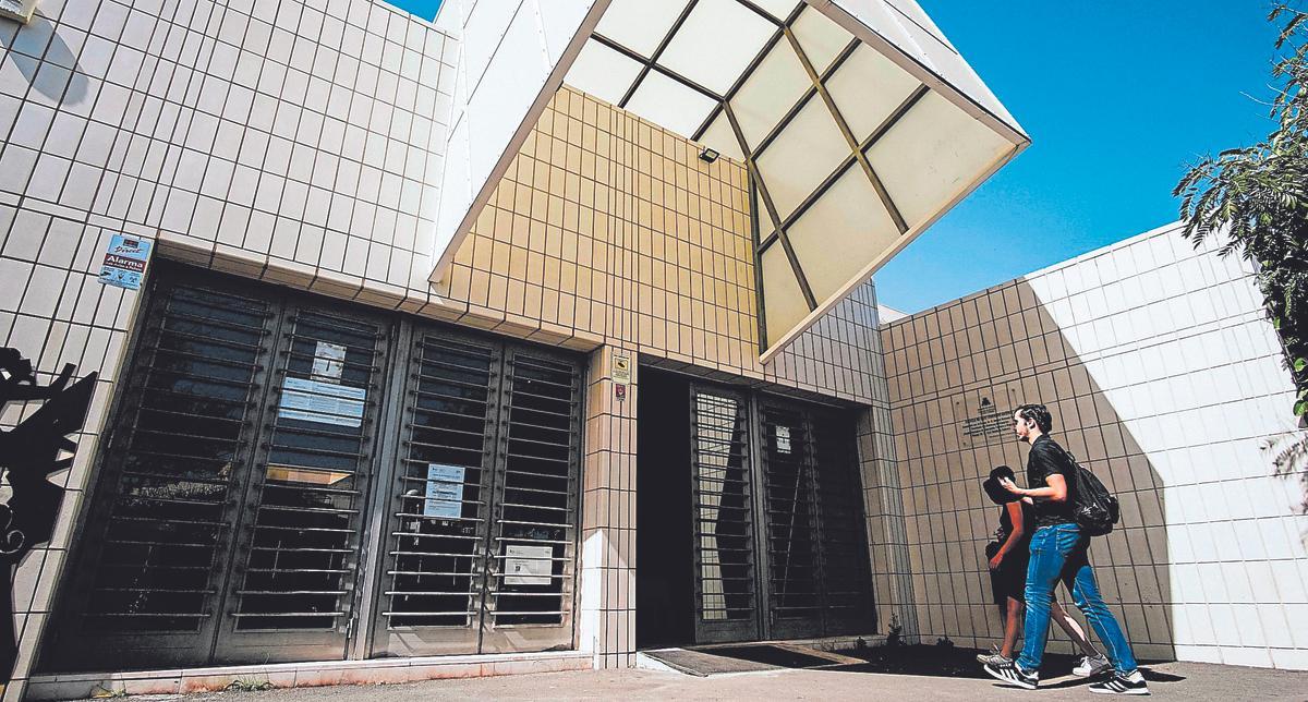 Escuela de Arte y Superior de Diseño Fernando Estévez.