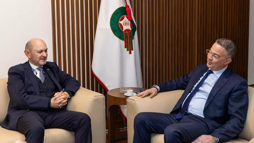 Louzán se reúne con Lekjaa en Marruecos para estrechar la cooperación para el Mundial 2030