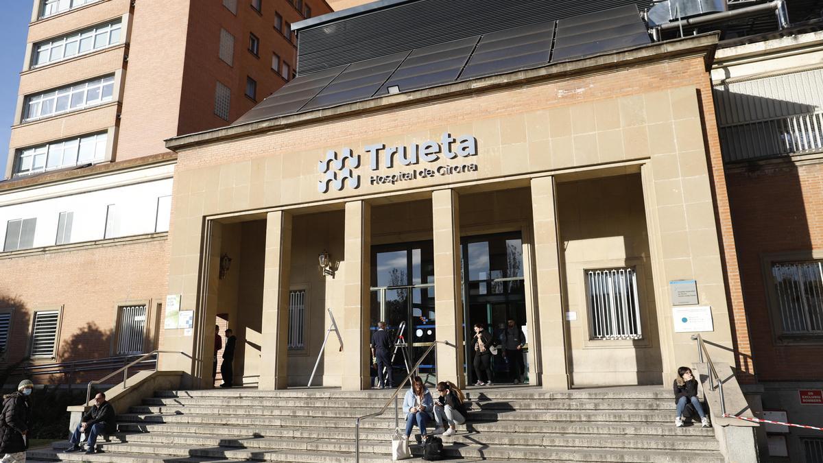 El nou rètol de l'hospital Trueta.